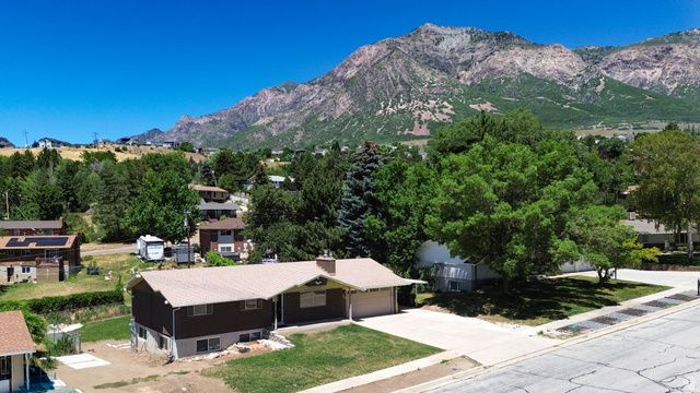 3207 N MOUNT LOMOND DR., North Ogden, UT 84414