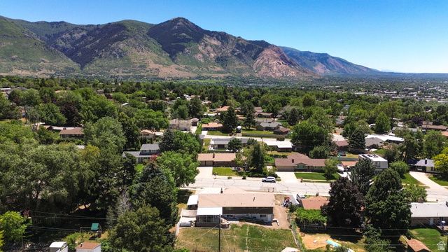 3207 N MOUNT LOMOND DR., North Ogden, UT 84414