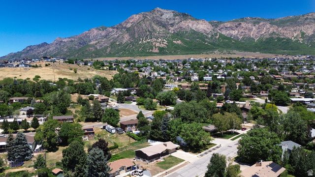 3207 N MOUNT LOMOND DR., North Ogden, UT 84414