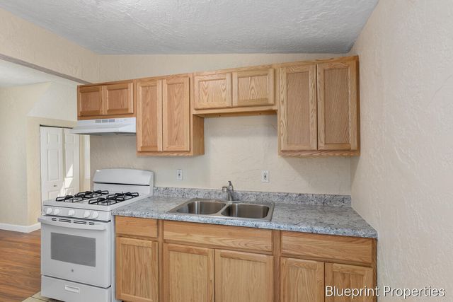 2027 Towner Avenue, Grand Rapids, MI 49507