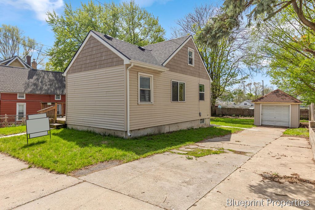 2027 Towner Avenue, Grand Rapids, MI 49507