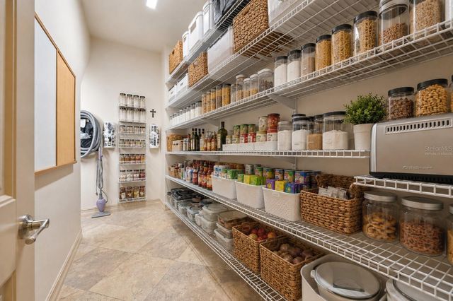 2075 MUSTANG COURT, St Cloud, FL 34771