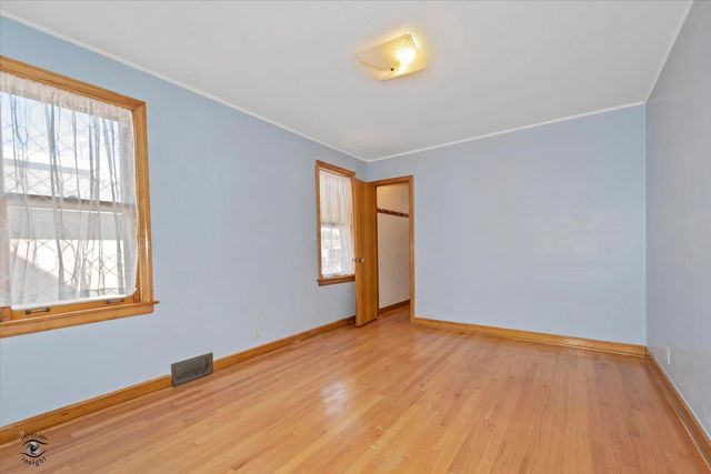 5540 S Merrimac Avenue, Chicago, IL 60638