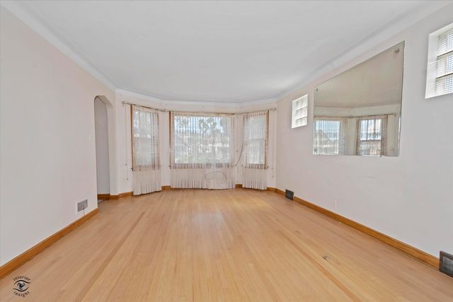 5540 S Merrimac Avenue, Chicago, IL 60638