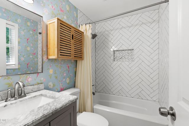 1304 Marlborough Road, Raleigh, NC 27610