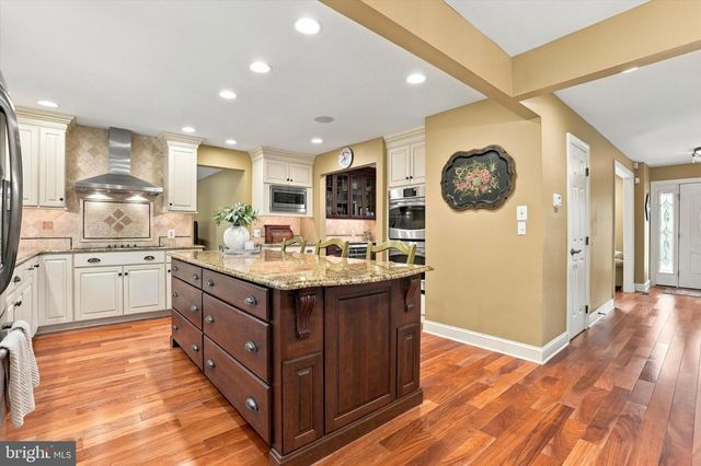 33 SUGAR MAPLE LN, Lafayette Hill, PA 19444