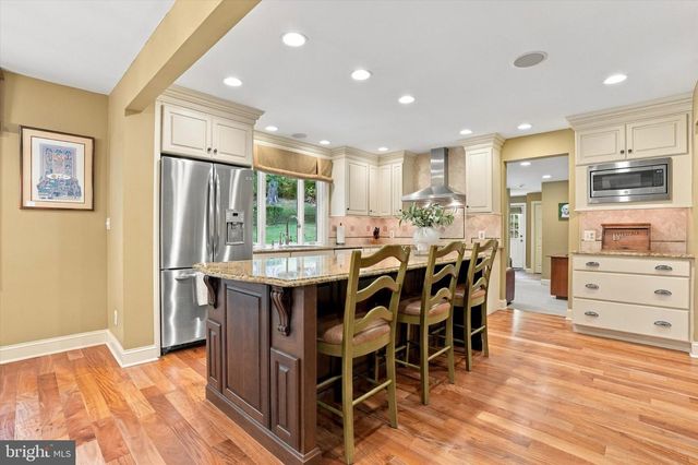 33 SUGAR MAPLE LN, Lafayette Hill, PA 19444