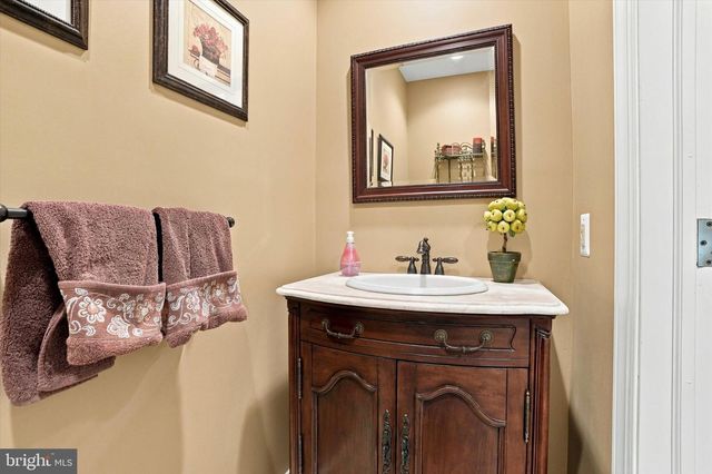 33 SUGAR MAPLE LN, Lafayette Hill, PA 19444