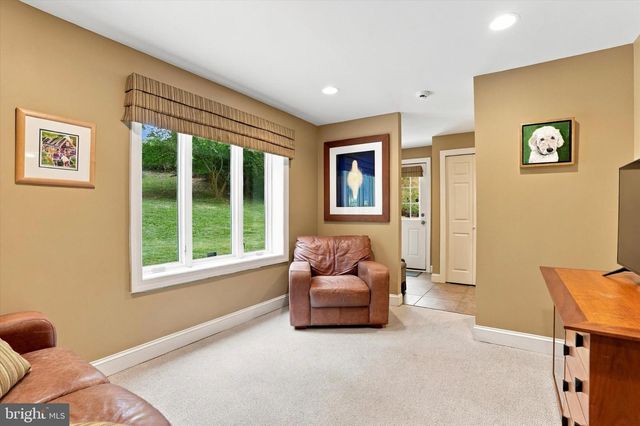 33 SUGAR MAPLE LN, Lafayette Hill, PA 19444