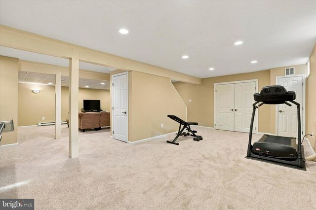 33 SUGAR MAPLE LN, Lafayette Hill, PA 19444