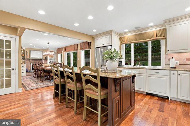 33 SUGAR MAPLE LN, Lafayette Hill, PA 19444
