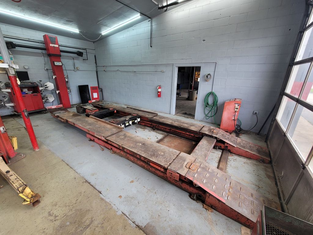 Image 15 of property listing at 303 E Poplar Street, Odin, IL 62870