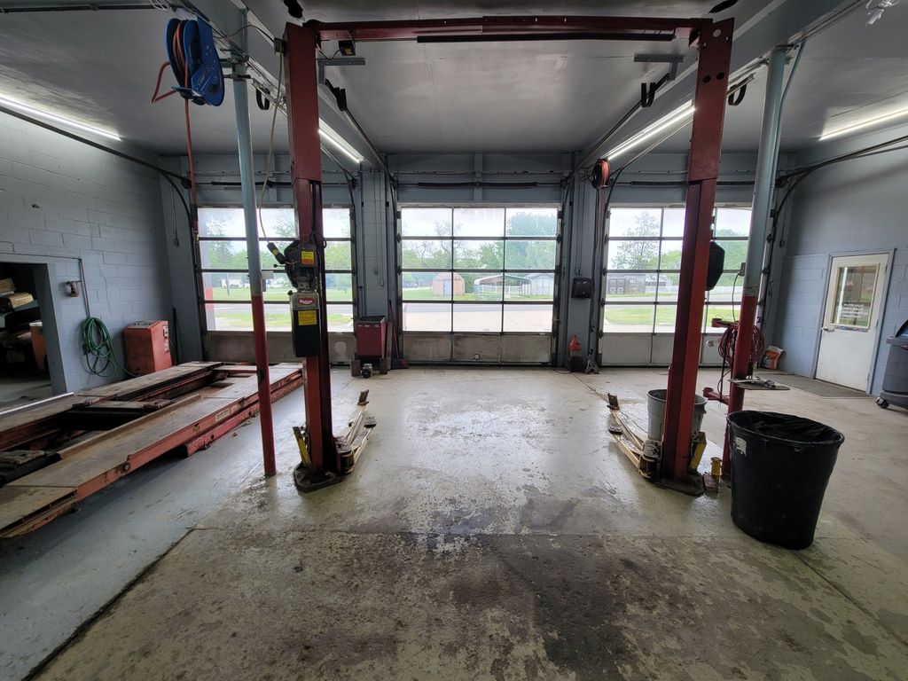 Image 20 of property listing at 303 E Poplar Street, Odin, IL 62870