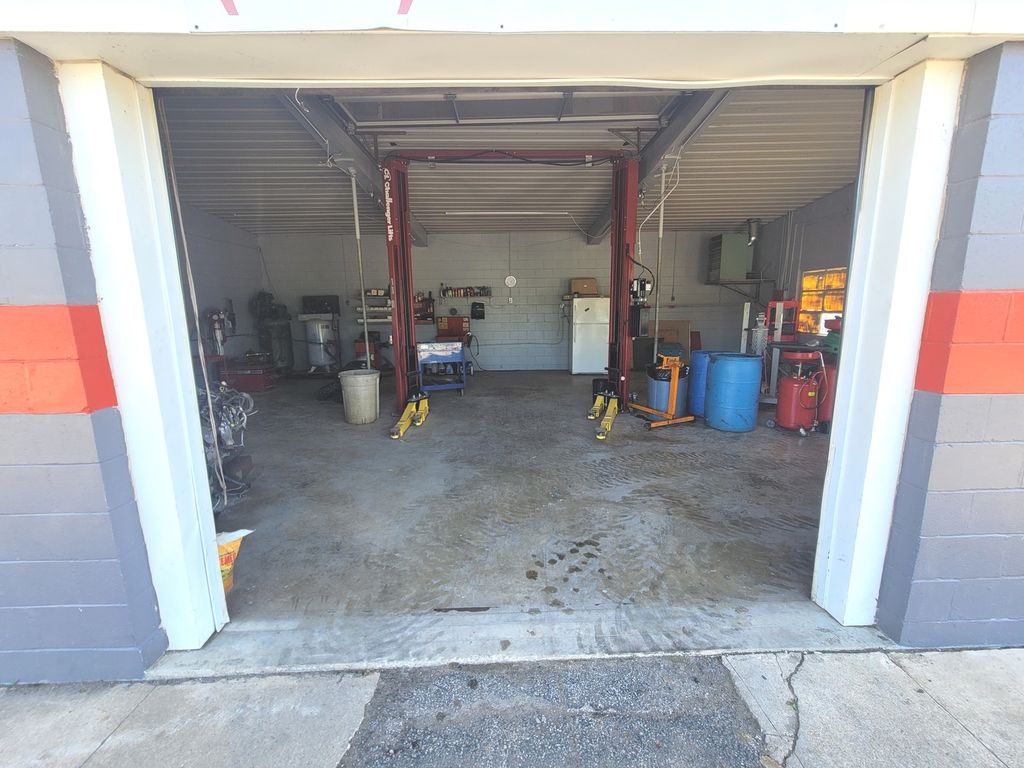 Image 40 of property listing at 303 E Poplar Street, Odin, IL 62870