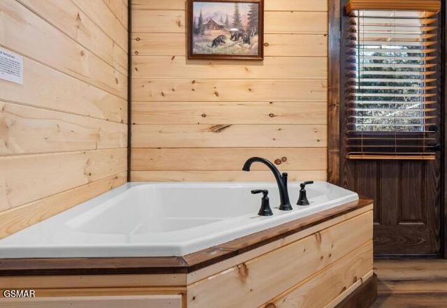 561 Sugar Loaf Road, Seymour, TN 37865