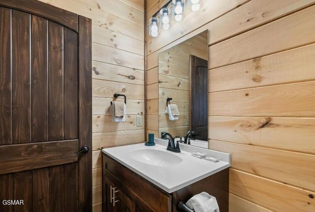 561 Sugar Loaf Road, Seymour, TN 37865