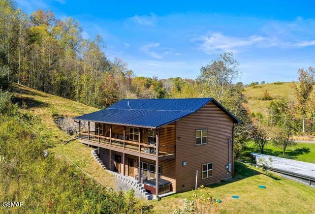561 Sugar Loaf Road, Seymour, TN 37865