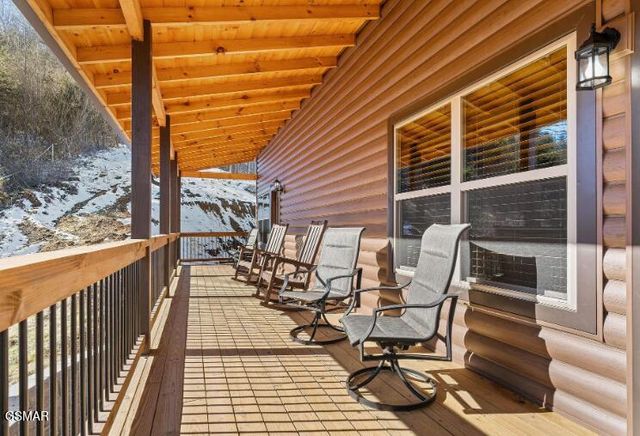 561 Sugar Loaf Road, Seymour, TN 37865