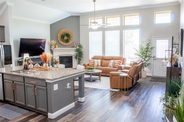2807 Spencer Court, Pearland, TX 77089
