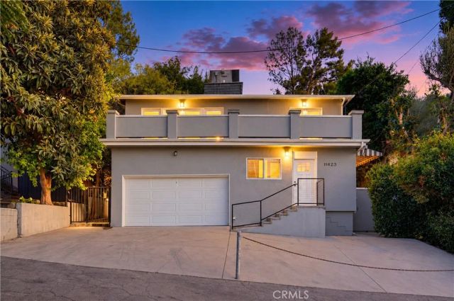 11423 Sunshine Terrace, Studio City, CA 91604