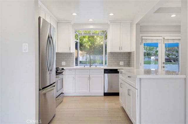 11423 Sunshine Terrace, Studio City, CA 91604