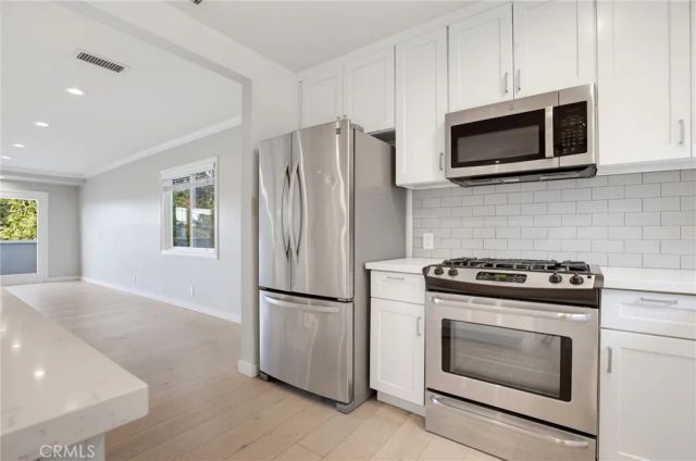 11423 Sunshine Terrace, Studio City, CA 91604