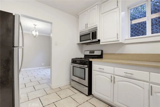 11423 Sunshine Terrace, Studio City, CA 91604