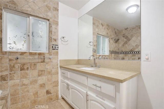 11423 Sunshine Terrace, Studio City, CA 91604