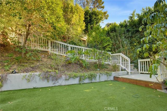 11423 Sunshine Terrace, Studio City, CA 91604