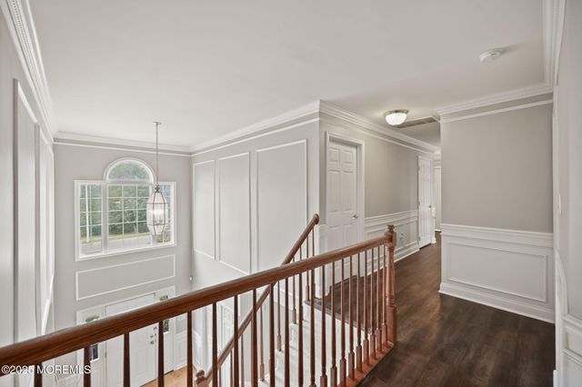 16 Stream Bank Drive, Freehold, NJ 07728