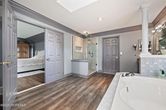 16 Stream Bank Drive, Freehold, NJ 07728