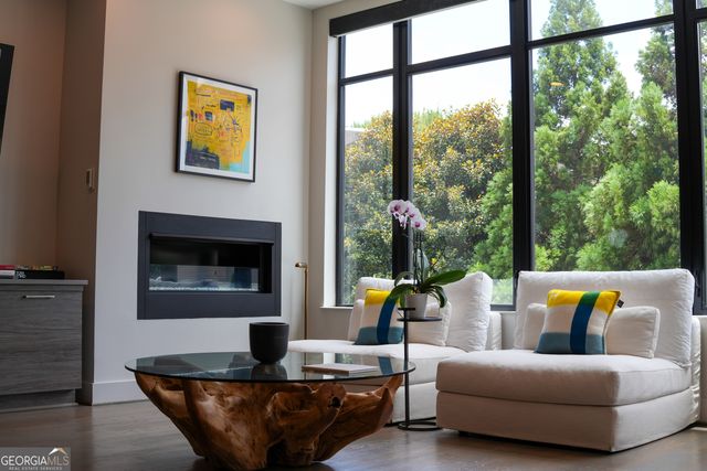 908 Lenox Boulevard NE, Atlanta, GA 30324