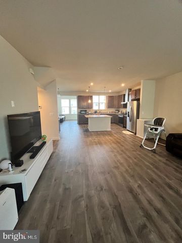 608 CHERRYVIEW DR, Fredericksburg, VA 22405