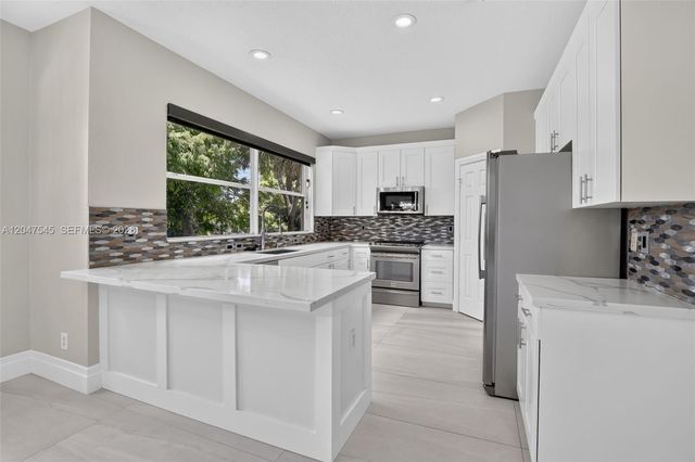12410 SW 1st Street, Plantation, FL 33325