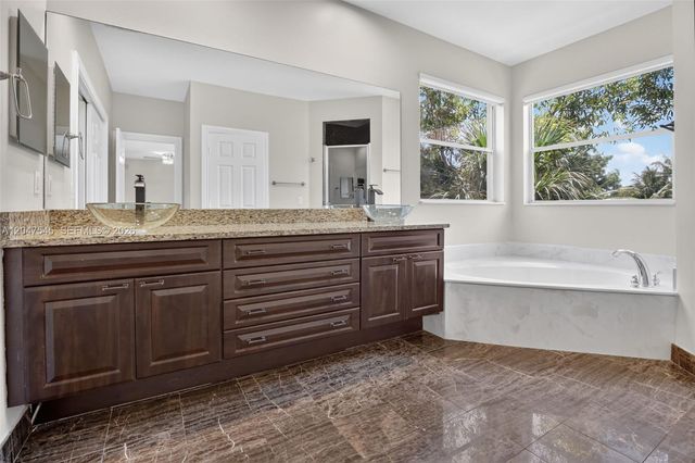 12410 SW 1st Street, Plantation, FL 33325