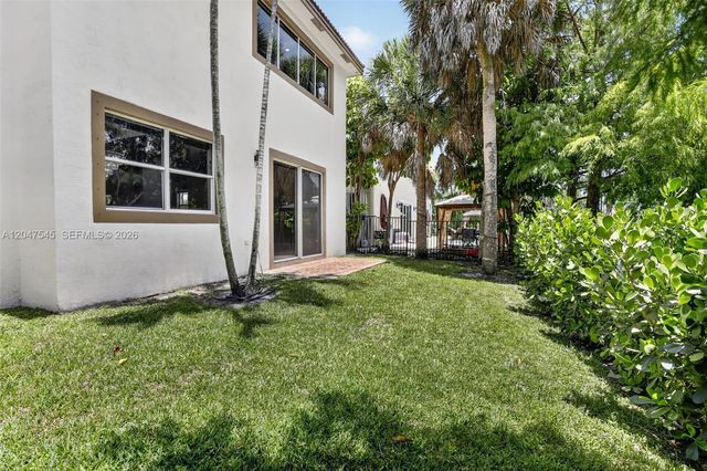 12410 SW 1st Street, Plantation, FL 33325