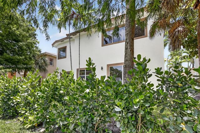 12410 SW 1st Street, Plantation, FL 33325