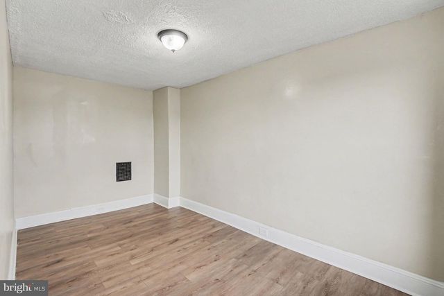 225 W LANCASTER AVE, Reading, PA 19607