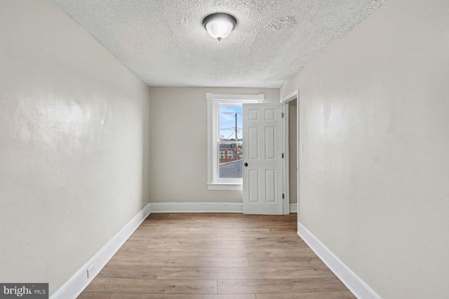 225 W LANCASTER AVE, Reading, PA 19607