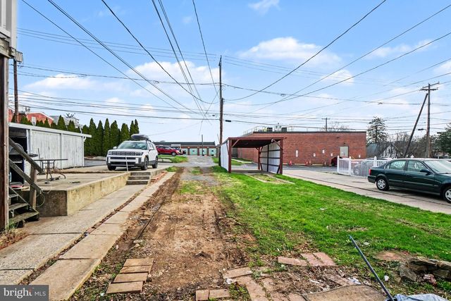 225 W LANCASTER AVE, Reading, PA 19607