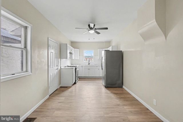 225 W LANCASTER AVE, Reading, PA 19607