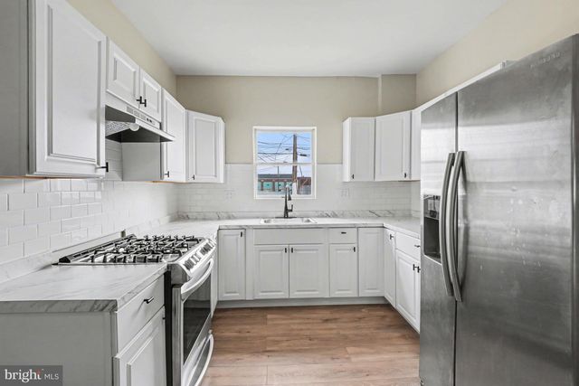 225 W LANCASTER AVE, Reading, PA 19607