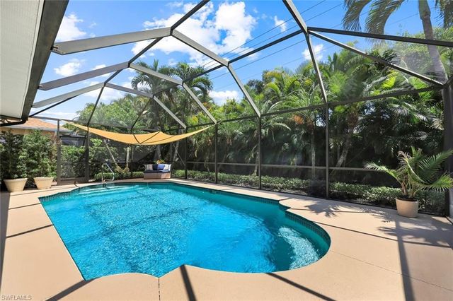 2039 Imperial CIR, Naples, FL 34110
