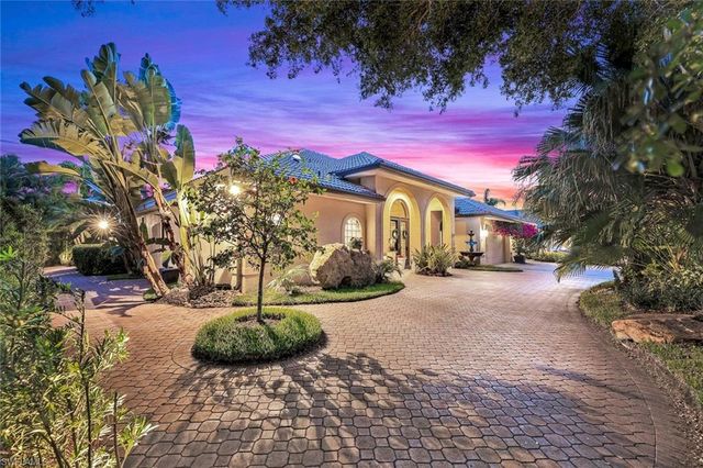 2039 Imperial CIR, Naples, FL 34110