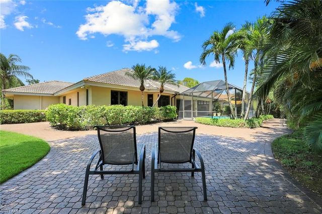 2039 Imperial CIR, Naples, FL 34110