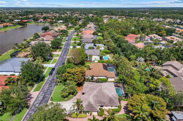 2039 Imperial CIR, Naples, FL 34110