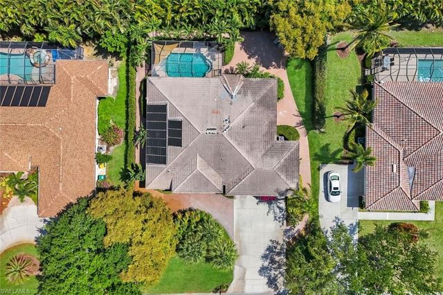 2039 Imperial CIR, Naples, FL 34110