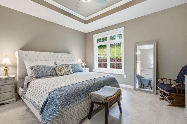 4523 Village Oaks Circle, Eau Claire, WI 54701