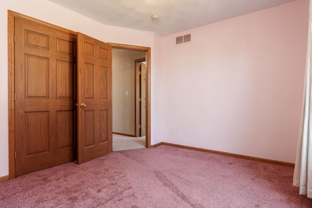 3045 Derbyshire Drive, Machesney Park, IL 61115