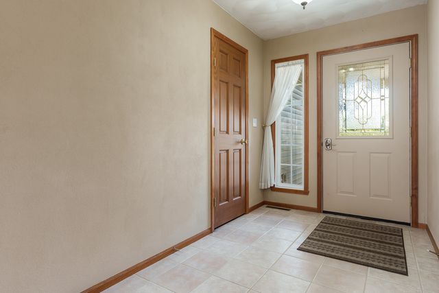 3045 Derbyshire Drive, Machesney Park, IL 61115